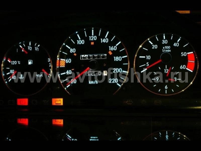 Mercedes W201 190 светящиеся шкалы приборов - накладки на циферблаты панели приборов, дизайн № 2